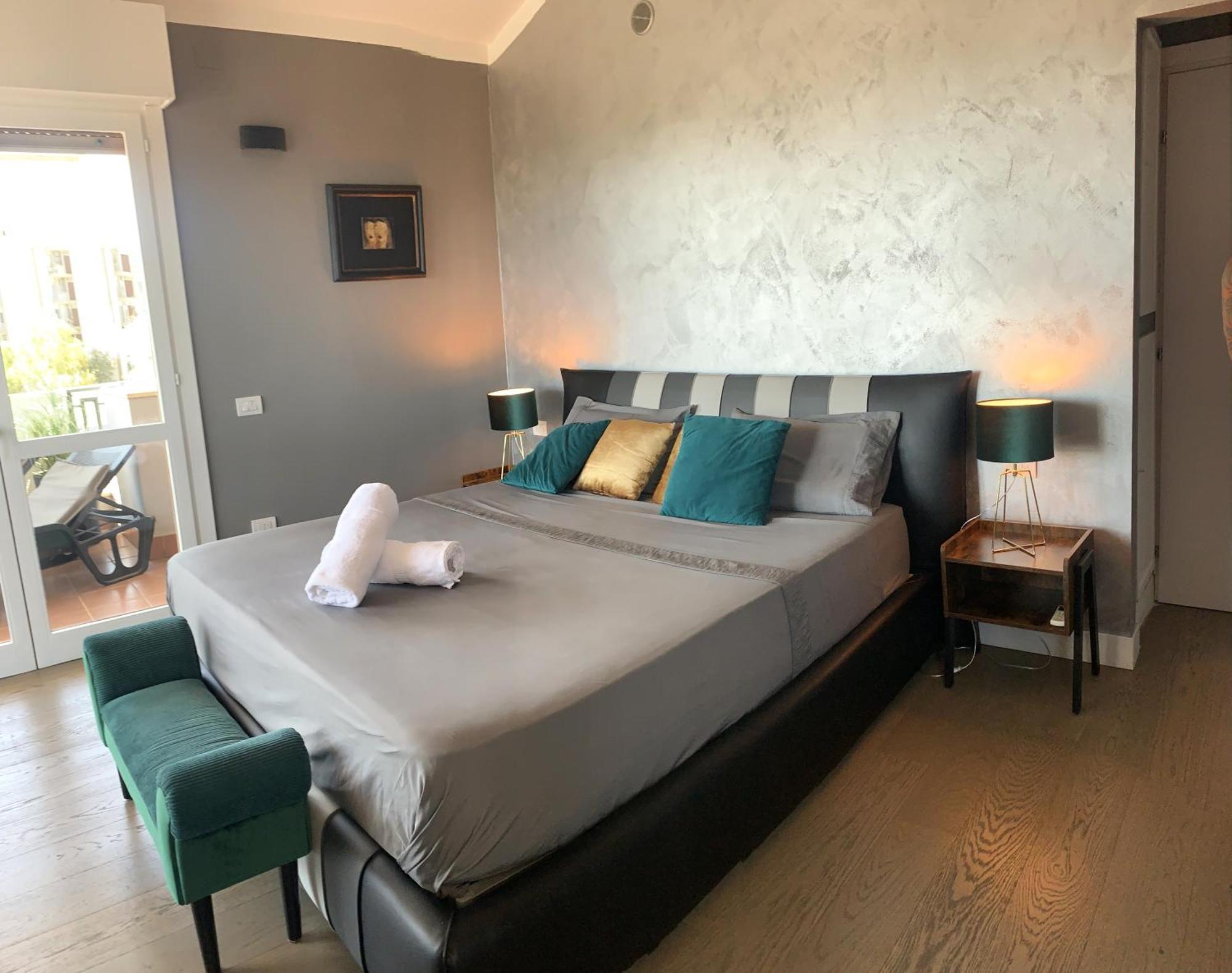 Penthouse Genneruxi Hotel Cagliari Kültér fotó